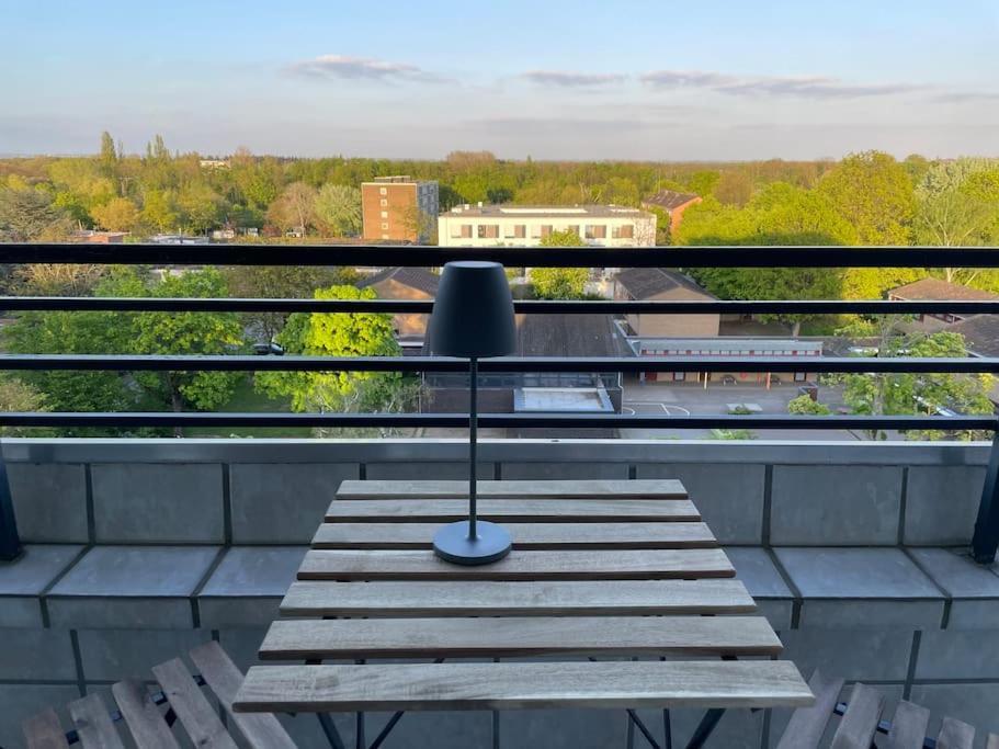 Apartment Cosy Uber Den Dachern Von Düsseldorf