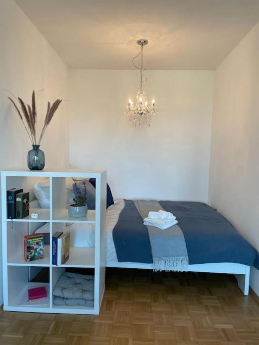 Apartment Cosy Uber Den Dachern Von Düsseldorf